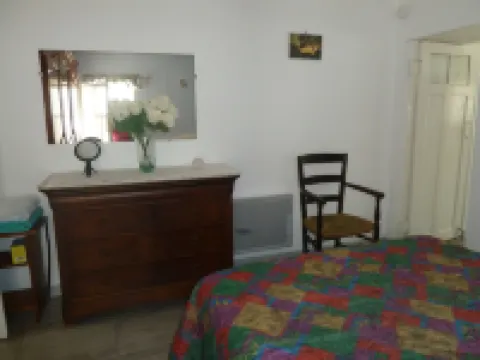 CABANON BORD DE MER NEAR FILMING CAMPING PARADIS