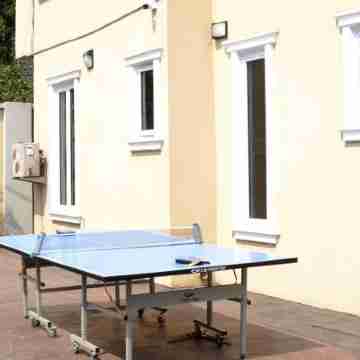 SUNFIT APARTMENTS!Cozy & Spacious 3-Bedroom Apartment in a serene environment. Fitness & Recreational Facilities