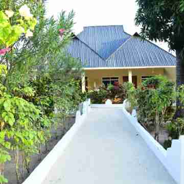 Meremeta Lodge Hotel Exterior