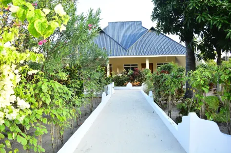 Meremeta Lodge Отели в г. Utende