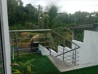 Modern house with swimming pool surrounded by nature Hotel di Chamouny