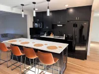 3-bedroom house in fantastic Hanover Park with AC, WiFi. Enjoy your stay Hotels in Hanover Park