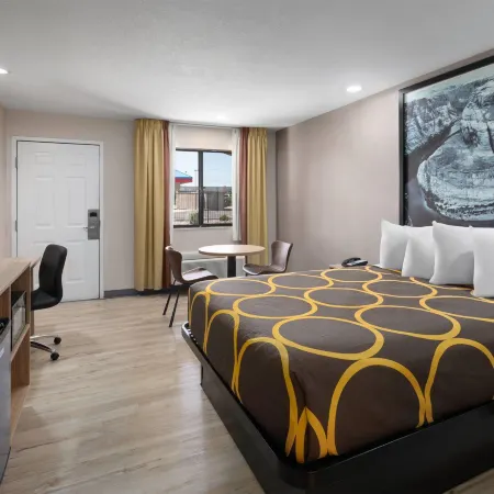 Super 8 by Wyndham Tucson/Grant Road Area AZ