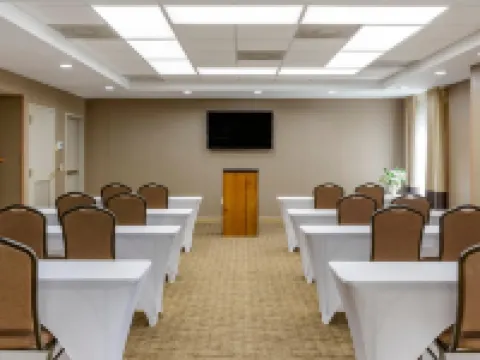 Comfort Inn Greensboro - Kernersville Hotels in Greensboro