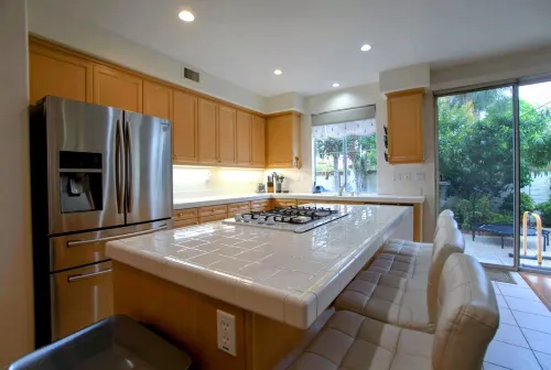 Gated 3BR 2.5BTH w/ Pool and Spa in Tustin