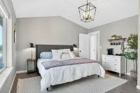 Spacious 4Br Wine Country Home, Backyard, Fireplace, Family-Friendly
