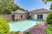 Shared Hot Tub Historic Cottage, Walk to Elm Park - Pools