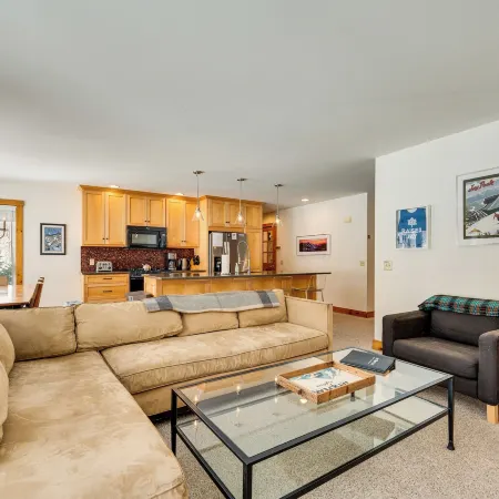 Ski-in Resort Family Condo w/ Deck at Jay Peak!
