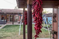 Pet-Friendly Clovis Home Yard, Pergola and Hot Tub - 3 Sao