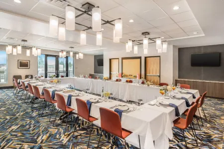 Cambria Hotel Spokane Airport