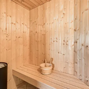 "Germaine" - 1.2km from the Sea