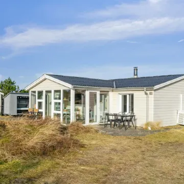 "Avelin" - 800m from the Sea