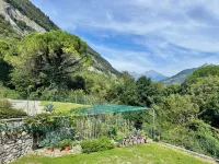 J&J House Como Bellagio Holiday Home with Pool in the Larian Triangle