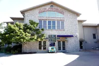 Cozy Escape in Pointe Royale! Golf View! King Bed! Indoor Pool! Jetted Tub!