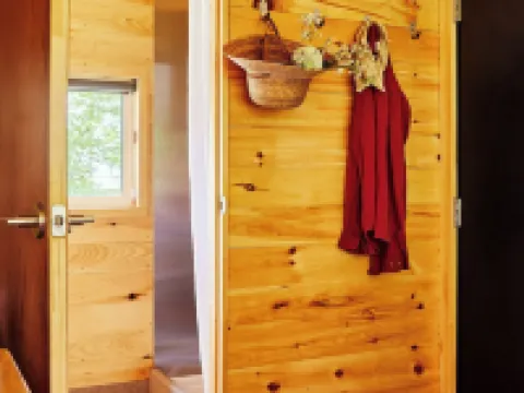 Postcard Cabins Blake Brook Hotels in Epsom