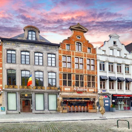 Aparthotel Adagio Brussels Grand Place Отели рядом с достопримечательностью «Археологический музей Bruxella 1238»