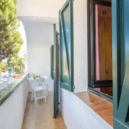 Apartment in Pals near Peaceful Beach