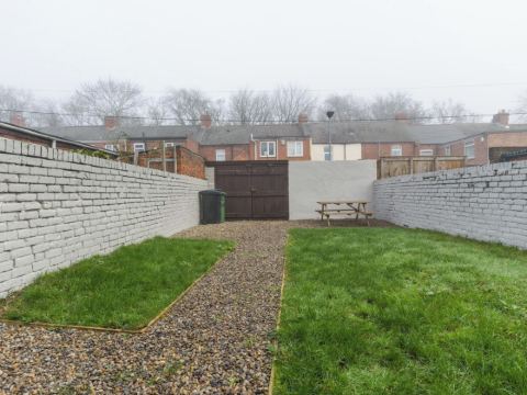 Hawthorn House-Sleeps 4-Pet Friendly-Parking