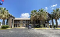 Travelodge by Wyndham San Antonio Lackland AFB North Hotels in San Antonio