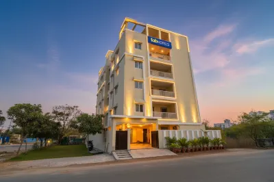 FabHotel RK Suites - Nr US Consulate, Financial District Hotels in 