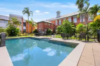 Quality Hotel Regent Rockhampton - Pools