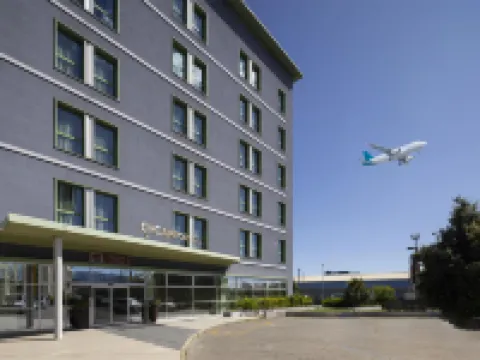 เบสท์เวสเทิร์น พรีเมียร์ สนามบิน CHC โรงแรมในเจนัว