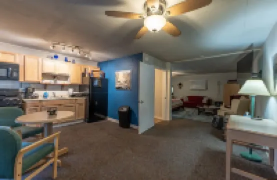 Driftwood Suite at Lake Sometimes