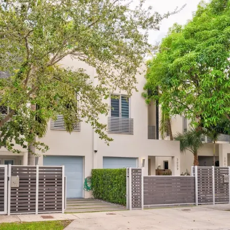 Villa Solara Grove by Solu: Luxury, Gated, Free Parking