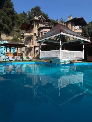 Grand Ahtamar - Homestays