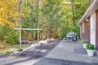 Hiking & Snowmobile Trails On-site: Alton Retreat!