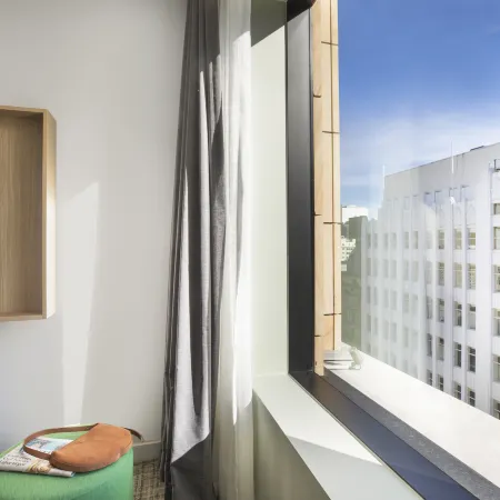 Holiday Inn Melbourne Bourke Street Mall by IHG