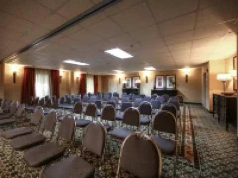 Holiday Inn Express & Suites ATLANTA-EMORY UNIVERSITY AREA by IHG Hotels in Decatur