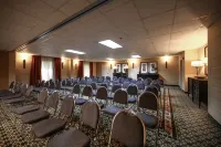 Holiday Inn Express & Suites Atlanta-Emory University Area Hotel a Druid Hills