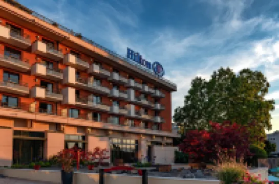 Hilton Evian-Les-Bains Отели в г. Эвьян-ле-Бен