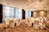 Leonardo Hotel Wolfsburg City Center - breakfast
