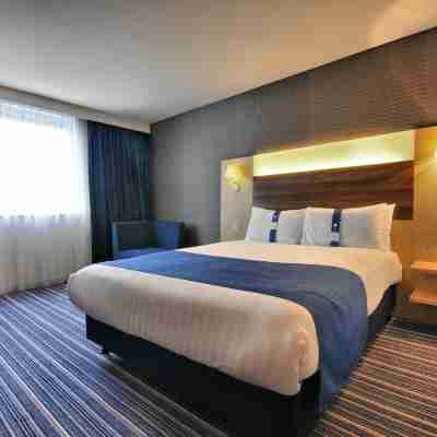Holiday Inn Express LEIGH - SPORTS VILLAGE by IHG Rooms