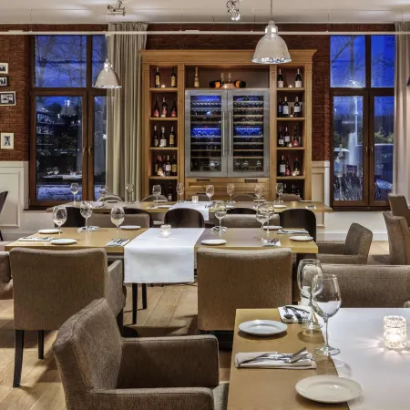 Mercure Wiazowna Brant Отели рядом с достопримечательностью «Вавер»