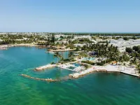 Courtyard Faro Blanco Resort Hotels in Marathon