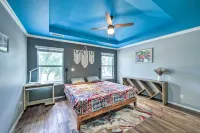 Charming Home < 10 Mi to Sequoia Nat'l Park! - 3-نجوم