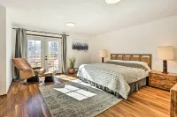 7 Mi to Skiing! Mtn-View Hot Tub Haven in Frisco - spa