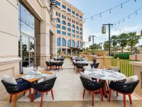 ريكسوس مارينا أبو ظبي Hotels near كاسر الأمواج في أبوظبي