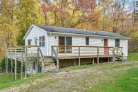 Dirt Road Digs - Quiet Home in Lakeville! - 3-Star