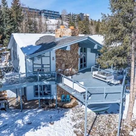 Lakefront/Sauna/Game Room/10 Min to Keystone/20 Min to Breck/Walk toAmphitheater