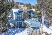 Lakefront/Sauna/Game Room/10 Min to Keystone/20 Min to Breck/Walk toAmphitheater
