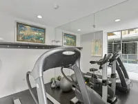 Chic 2-Bed Apartment & 5 minutes walk to QPAC