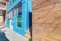 Right on Main Street! Mtn-view Bisbee Hideaway