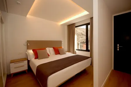 Apartamentos Natural Park