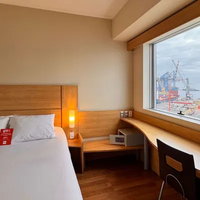 Ibis Valparaiso โรงแรมใกล้หาด Caleta Abarca