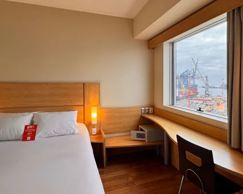 Ibis Valparaiso Hotels in Valparaiso