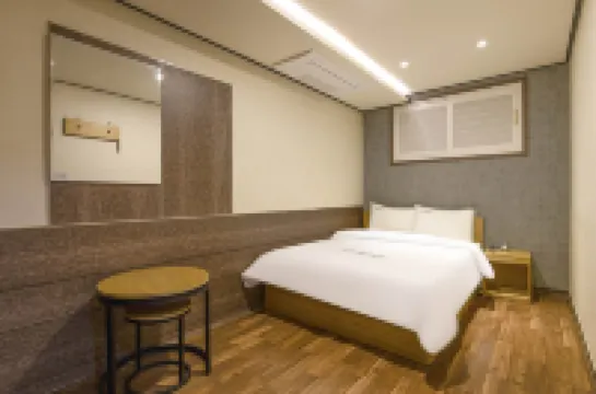 lactation hazelton โรงแรมใกล้เขาพูกันซาน